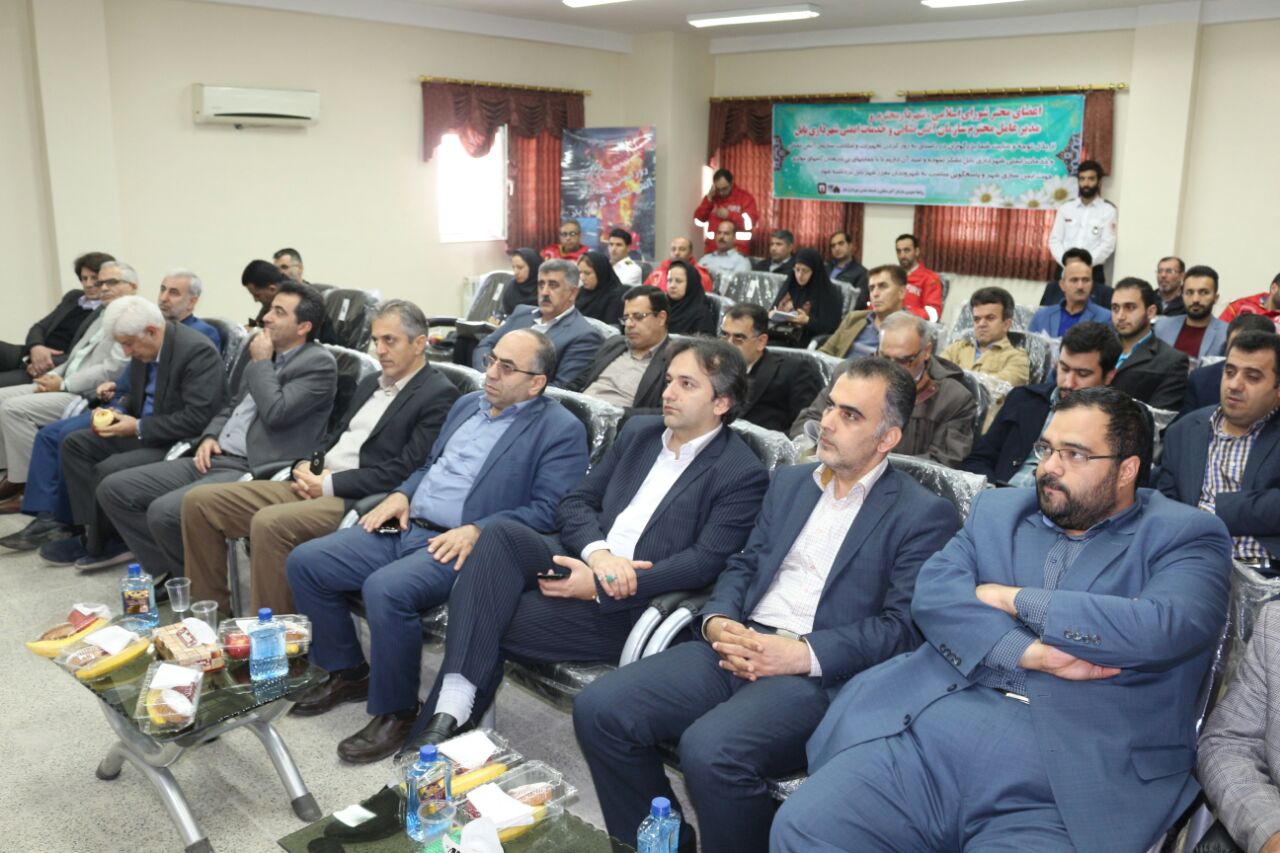مراسم ورود و بهره برداری  رسمی از 4 دستگاه خودروی دو منظوره اطفا و امداد ونجات