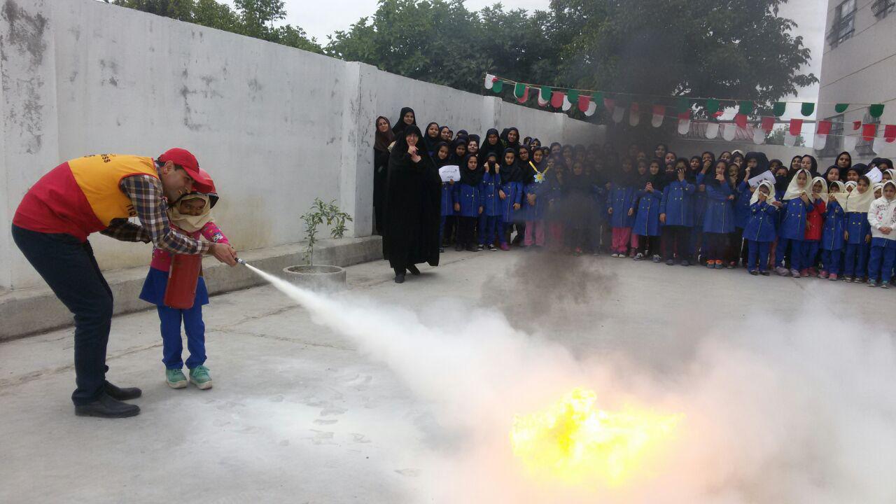 آموزش بیش از ده هزار نفر از شهروندان در  سه ماهه سوم سال ۹۶