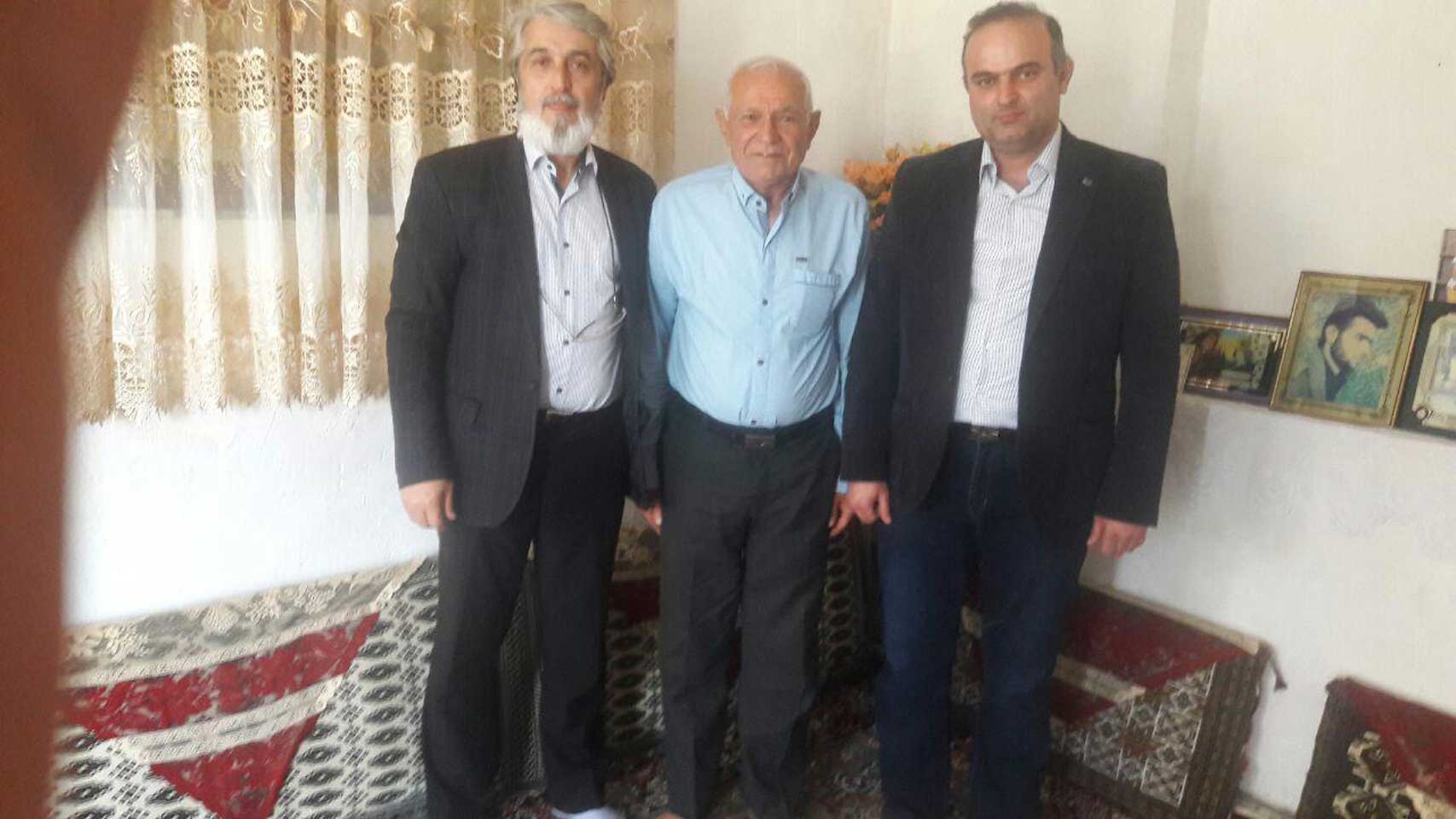 تقدیر از پیشکوستان آب و آتش