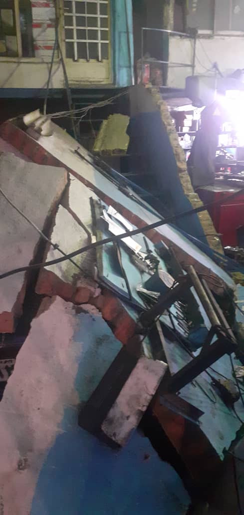 ورود ناگهانی سواری پراید به داخل مغازه تعمیرات خودرو حادثه آفرید