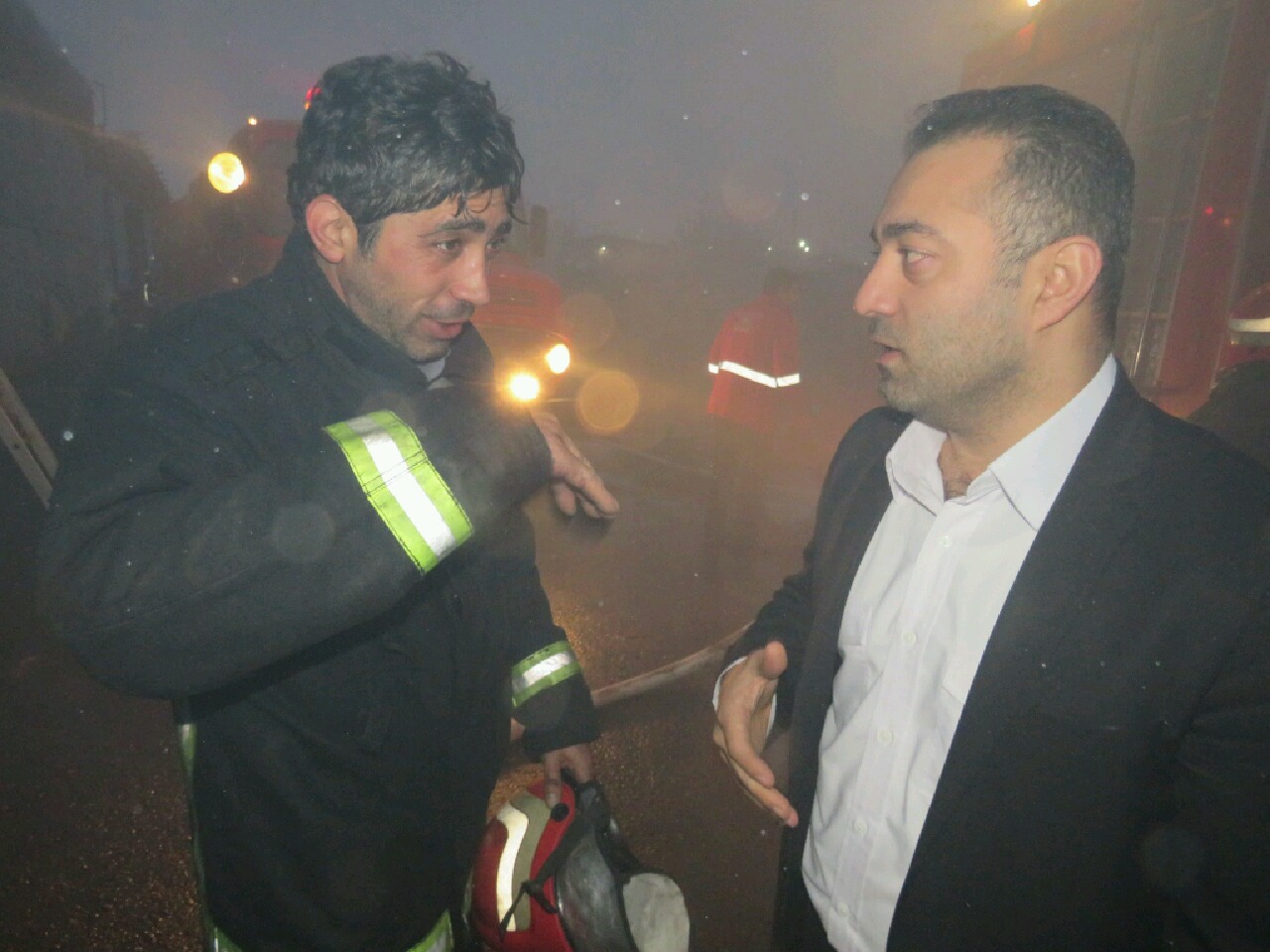  آتشسوزی مهیب سحرگاهی در بابل ، انبار بزرگ ام دی اف و نئوپان در آتش سوخت. آتش با تلاش ۱۲ ساعته آتش نشانان به طور کامل مهار و اطفا شد.