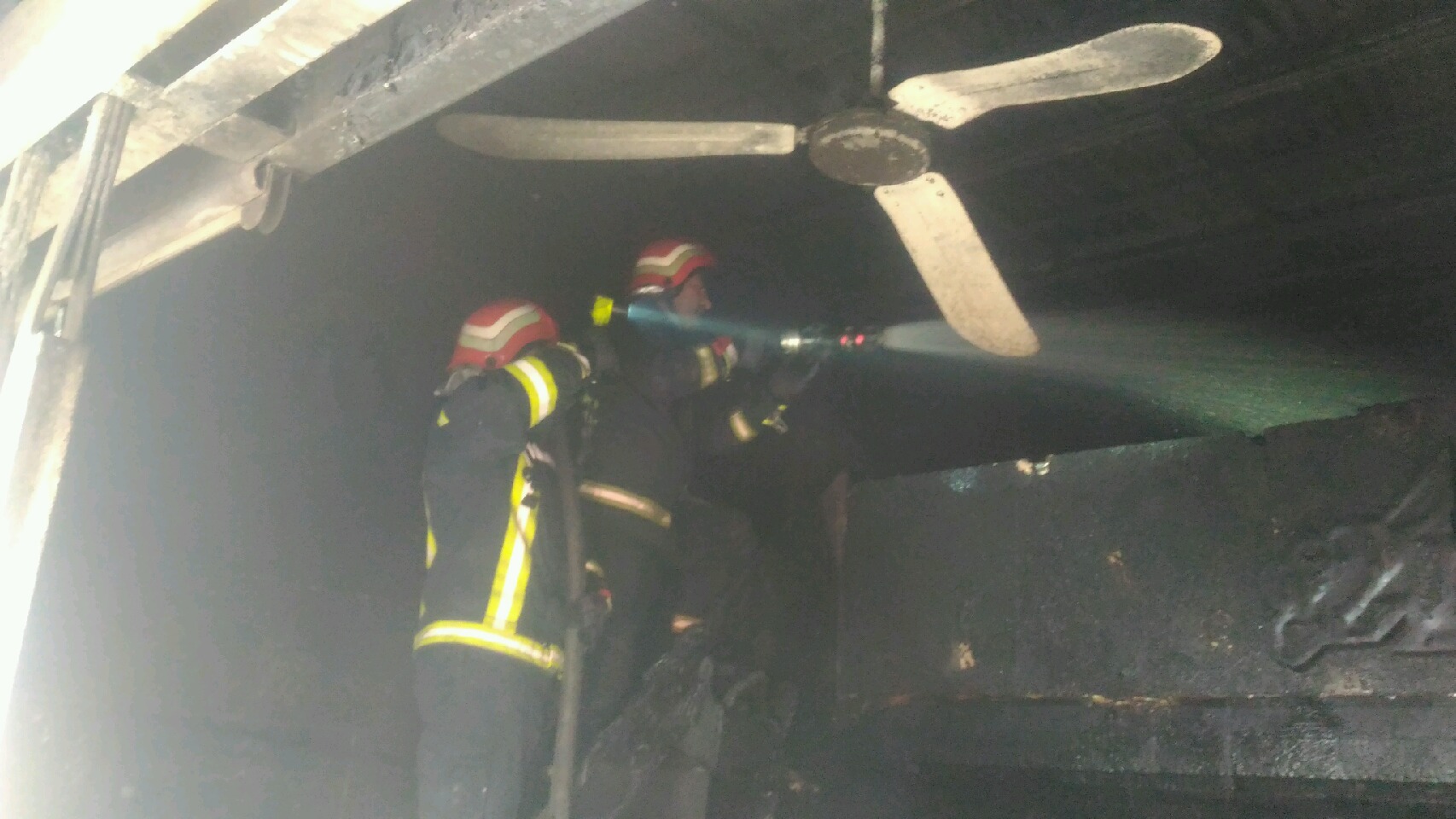 انفجار و آتش سوزی کارگاه تابلوسازی ودکوراسیون