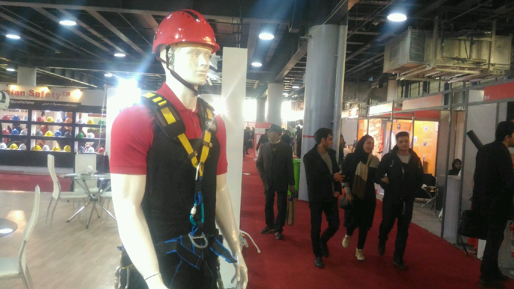 حضورمدیرعامل سازمان آتش نشانی در چهارمین نمایشگاه بینالمللی ایمنی ، آتش نشانی ومحیط زیست تهران