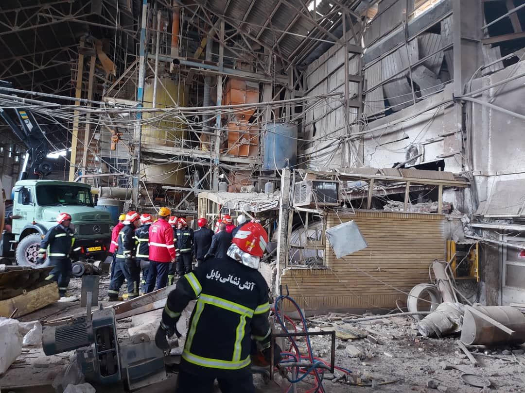 انفجار در شرکت خوراک دام، طیور و آبزیان سه کشته و دو مصدوم بر جای گذاشت.