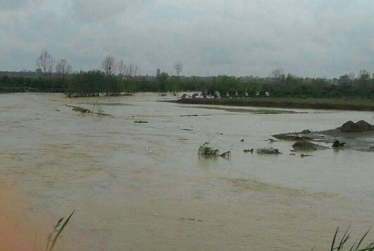 ایمن سازی و مسدود نمودن جاده ساحلی در مناطق پل موزیرج، پل محمدحسن خان،محل سکوی زباله، سرازیری وارش و پل درزیکلا به دلیل بالا آمدن سطح آب رودخانه بابلرود توسط توسط سازمان آتش نشانی و خدمات ایمنی شهرداری بابل و همکاران خدمات شهری