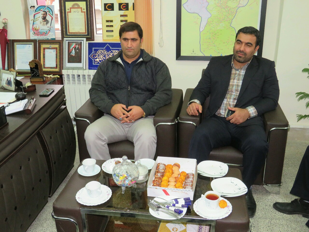 دیدار کارشناس دفتر امورشهری و مدیر عامل سازمان آتش نشانی قائمشهر با سرپرست سازمان